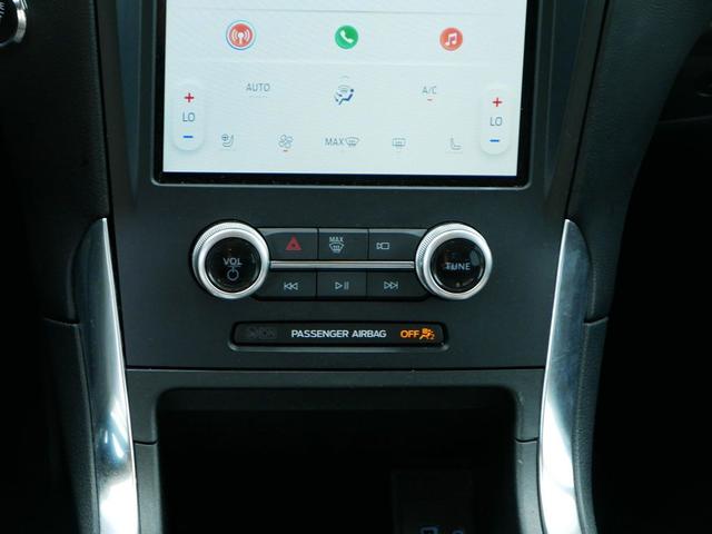 Photo of 2024 Agate Black Metallic Ford Edge