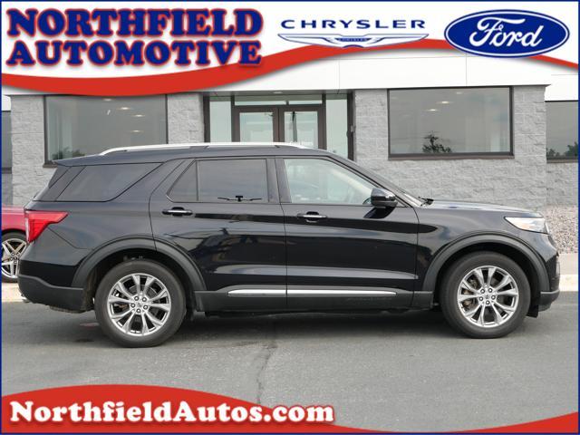 Photo of 2022 Agate Black Metallic Ford Explorer