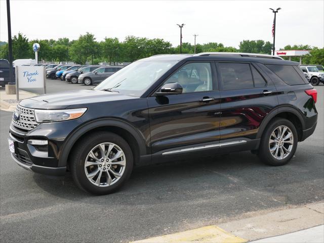Photo of 2022 Agate Black Metallic Ford Explorer