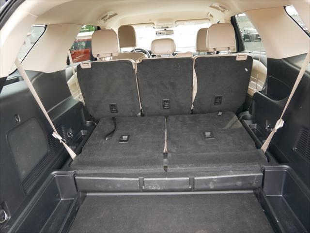 Photo of 2022 Agate Black Metallic Ford Explorer
