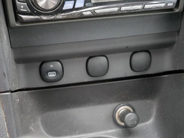 Photo of 2004 Maroon Ford Mustang