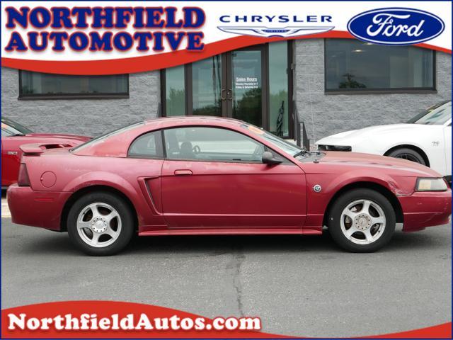 2004 Ford Mustang
