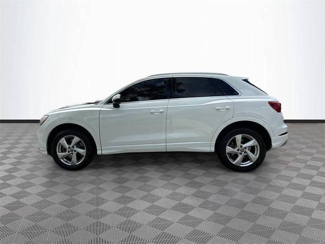 Photo of 2020 White Audi Q3