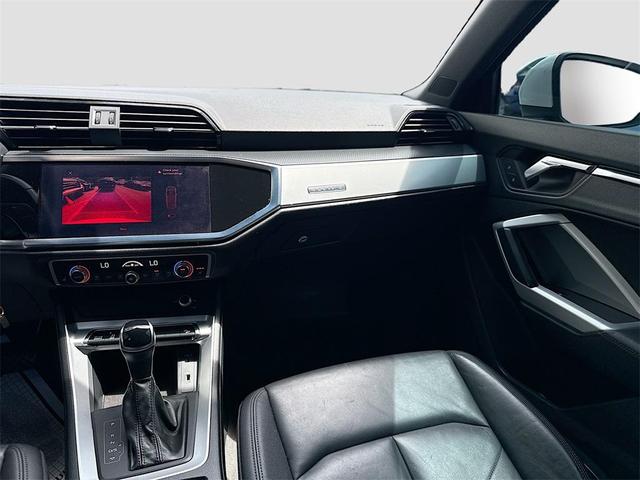 Photo of 2020 White Audi Q3