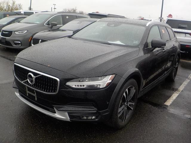 2018 Volvo V90 Cross Country