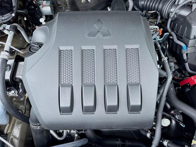 Photo of 2025 Labrador Black Pearl Mitsubishi Eclipse Cross