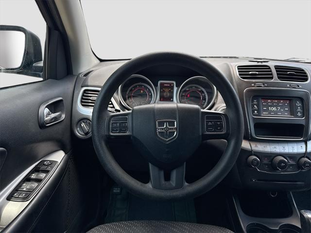 Photo of 2011 Blackberry Pearlcoat Dodge Journey