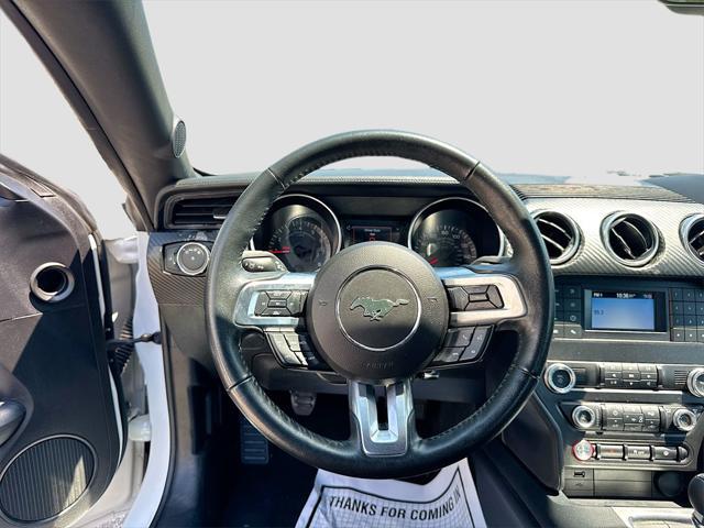 Photo of 2021 Oxford White Ford Mustang
