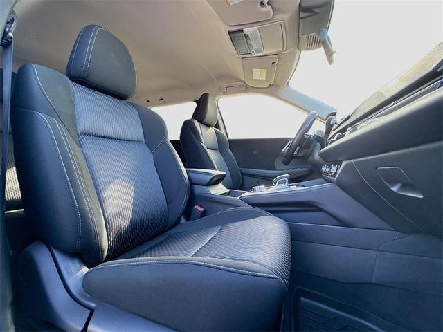 Photo of 2024 Labrador Black Pearl Mitsubishi Outlander