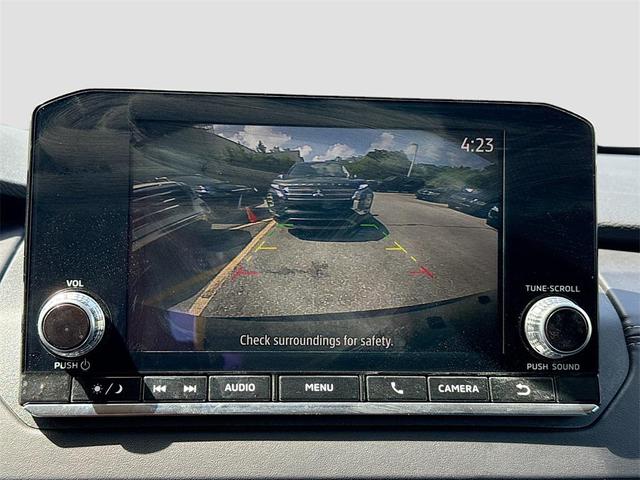 Photo of 2024 Labrador Black Pearl Mitsubishi Outlander