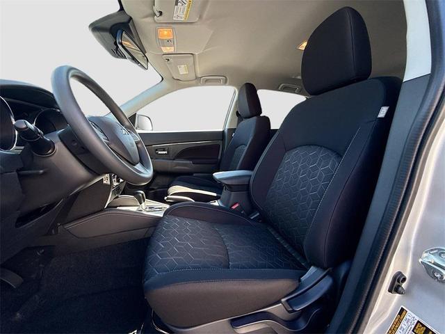 Photo of 2025 Alloy Silver Metallic Mitsubishi Outlander Sport