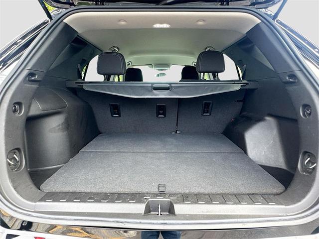 Photo of 2022 Mosaic Black Metallic Chevrolet Equinox