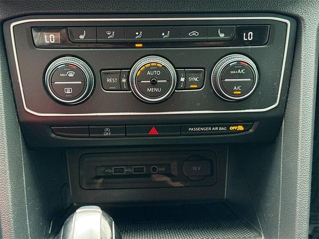 Photo of 2021 Deep Black Volkswagen Atlas