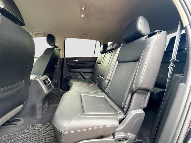 Photo of 2021 Deep Black Volkswagen Atlas