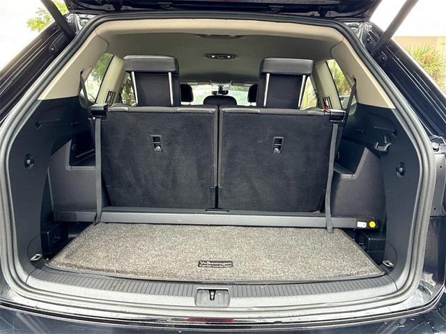Photo of 2021 Deep Black Volkswagen Atlas