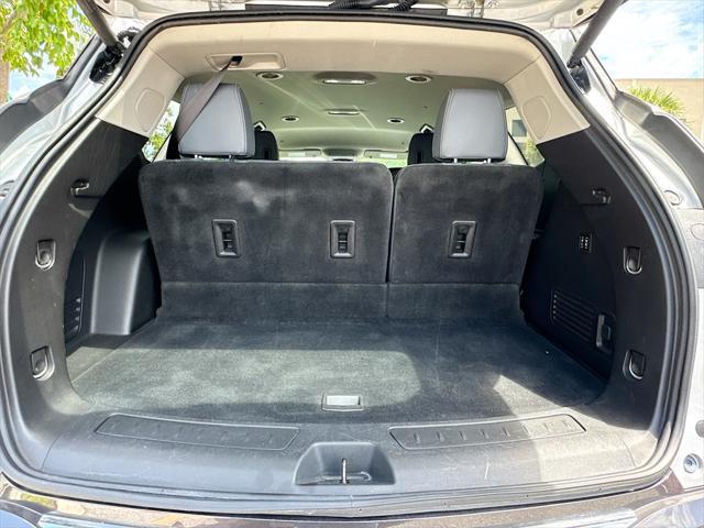 Photo of 2018 Quicksilver Metallic Buick Enclave