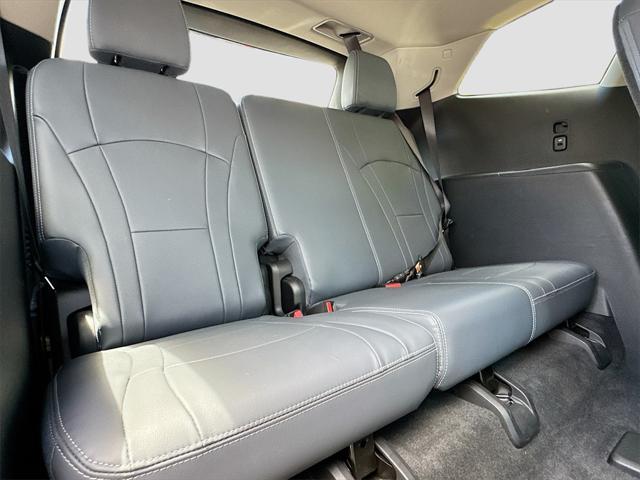 Photo of 2018 Quicksilver Metallic Buick Enclave