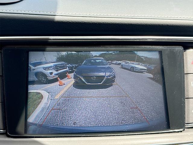 Photo of 2018 Quicksilver Metallic Buick Enclave