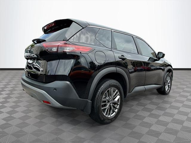 Photo of 2023 Super Black Nissan Rogue