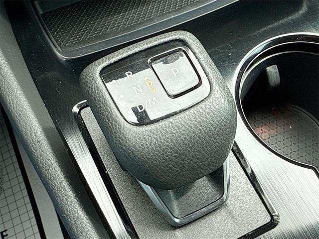 Photo of 2023 Super Black Nissan Rogue