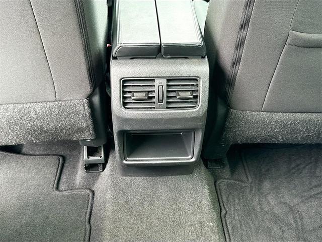 Photo of 2023 Super Black Nissan Rogue