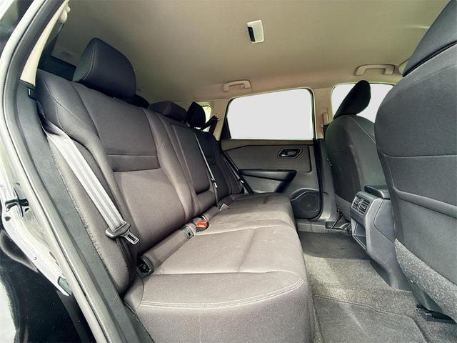 Photo of 2023 Super Black Nissan Rogue