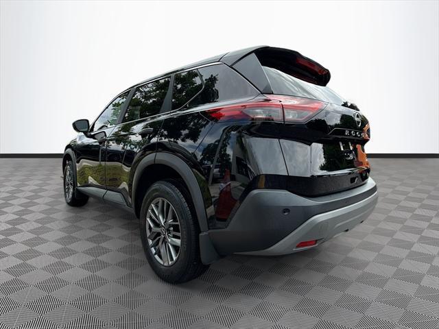 Photo of 2023 Super Black Nissan Rogue