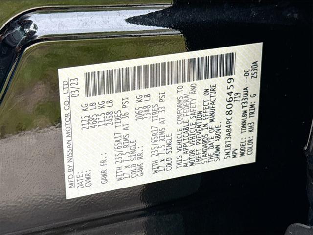 Photo of 2023 Super Black Nissan Rogue