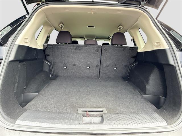 Photo of 2023 Super Black Nissan Rogue