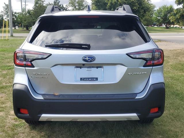 Photo of 2025 Ice Silver Metallic Subaru Outback