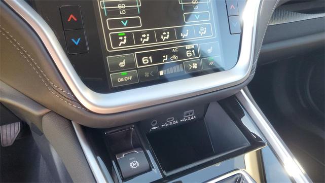 Photo of 2025 Ice Silver Metallic Subaru Outback