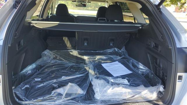 Photo of 2025 Ice Silver Metallic Subaru Outback