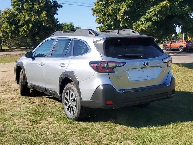 Photo of 2025 Ice Silver Metallic Subaru Outback
