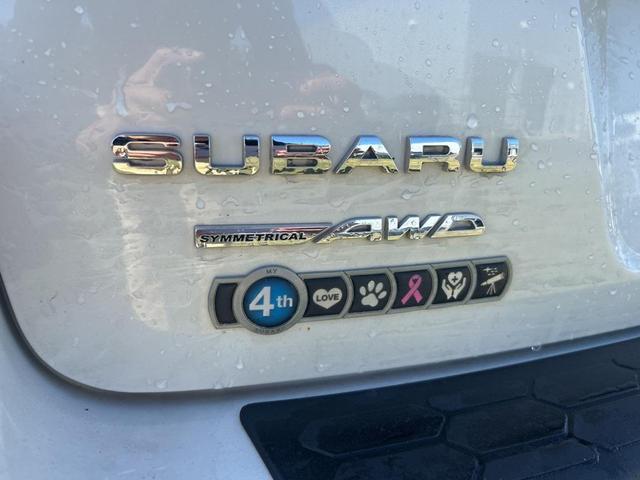 Photo of 2023 Crystal White Pearl Subaru Crosstrek