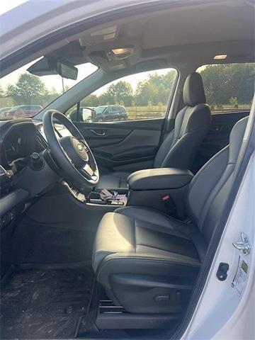 Photo of 2025 Crystal White Pearl Subaru Ascent