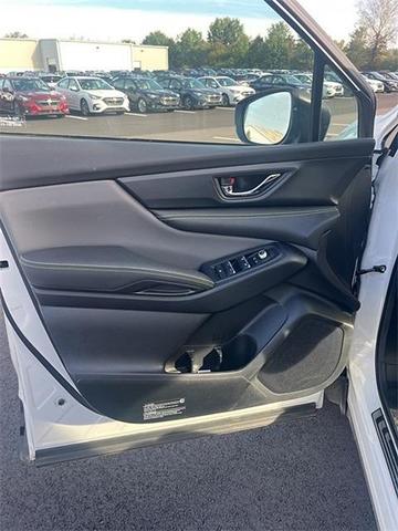 Photo of 2025 Crystal White Pearl Subaru Ascent