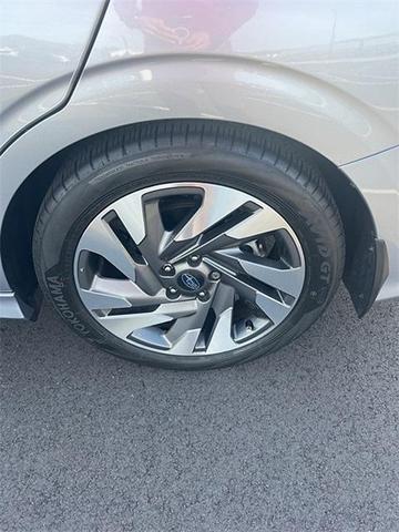 Photo of 2024 Ice Silver Metallic Subaru Legacy