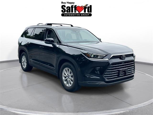 Photo of 2024 Midnight Black Metallic Toyota Grand Highlander