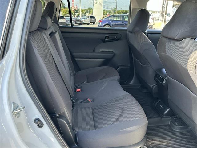 Photo of 2023 Wind Chill Toyota Highlander