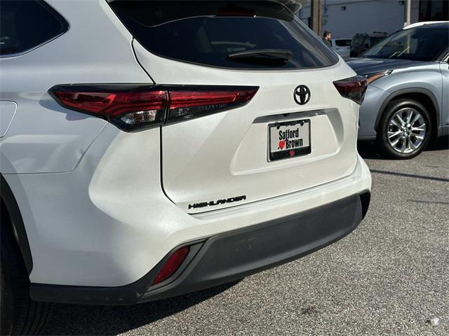 Photo of 2023 Wind Chill Toyota Highlander