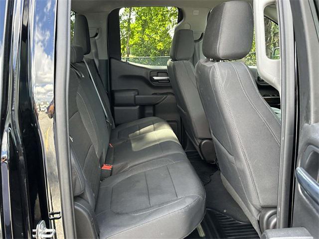 Photo of 2019 Black Chevrolet Silverado 1500