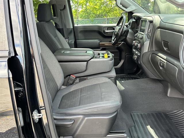 Photo of 2019 Black Chevrolet Silverado 1500