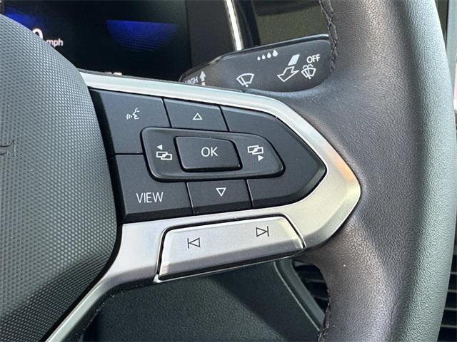 Photo of 2024 Opal White Volkswagen Jetta