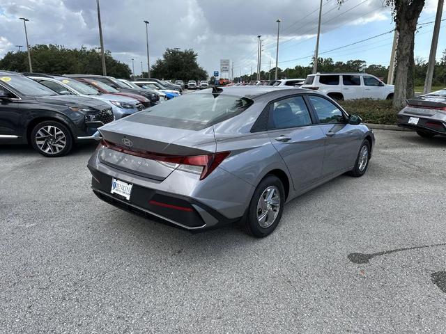 Photo of 2025 Metal Hyundai ELANTRA