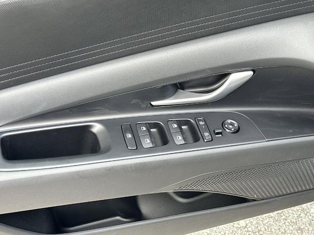 Photo of 2025 Metal Hyundai ELANTRA