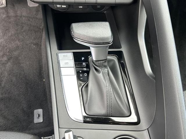 Photo of 2025 Metal Hyundai ELANTRA