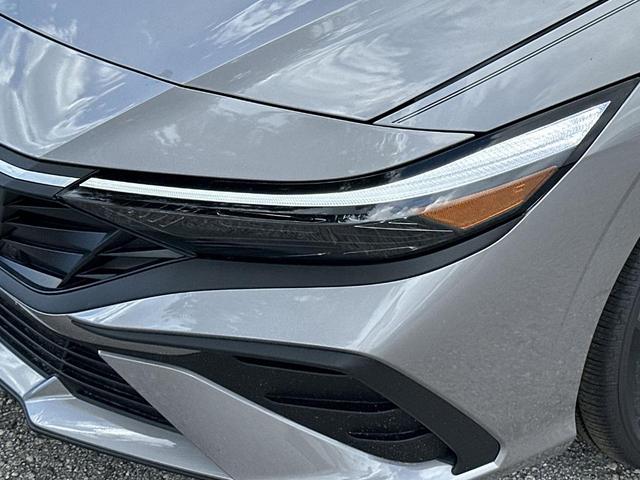 Photo of 2025 Metal Hyundai ELANTRA