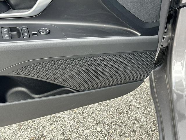 Photo of 2025 Metal Hyundai ELANTRA