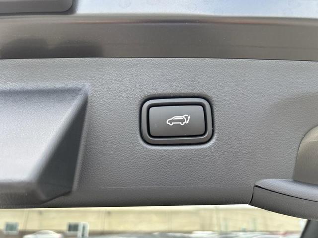 Photo of 2025 Ash Black Hyundai TUCSON Hybrid