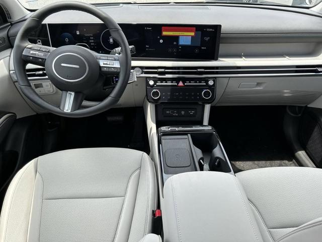 Photo of 2025 Ash Black Hyundai TUCSON Hybrid